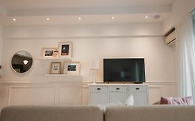 Recoleta White Home